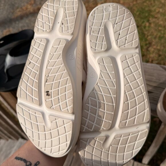 Hurley White EVA Comfort Sandals – Mens 8 | Women's 9.5 - Picture 3 of 4